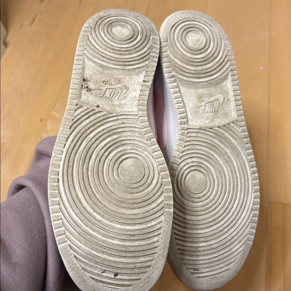 Nike Women's Coral and White Shoes - Picture 2 of 3